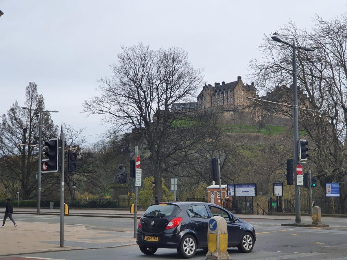 Lovely 2 Bedroom Flat In The Heart Of The City Edinburgh Eksteriør bilde